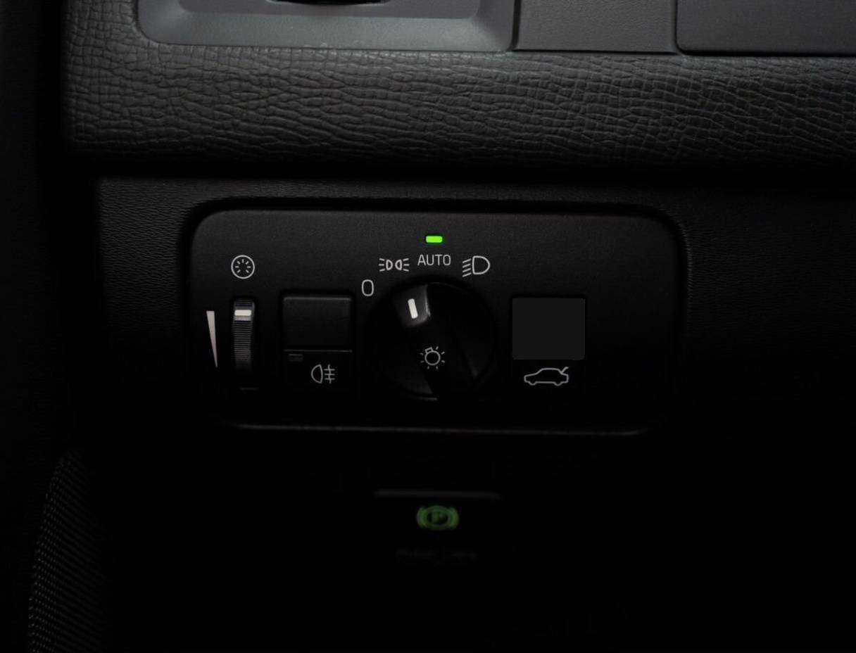 Купить Вольво ИксЦ60, 2012, 210 653 км.. Фото: #15