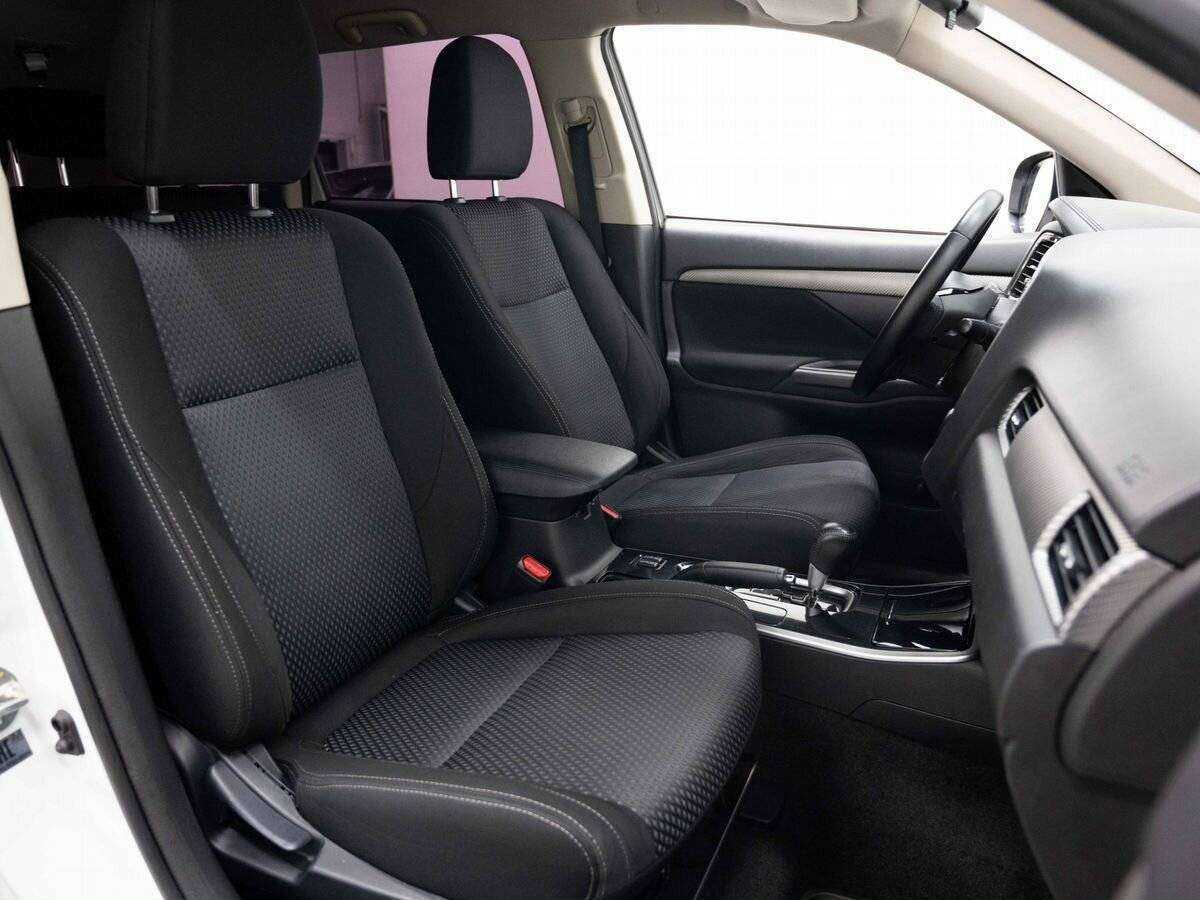 Купить Митсубиши Оутлэндер, 2017, 152 152 км.. Фото: #11