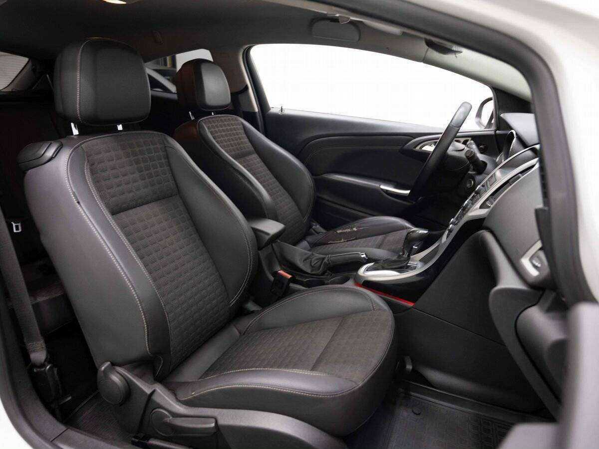 Купить Опель Астра, 2012, 190 009 км.. Фото: #10