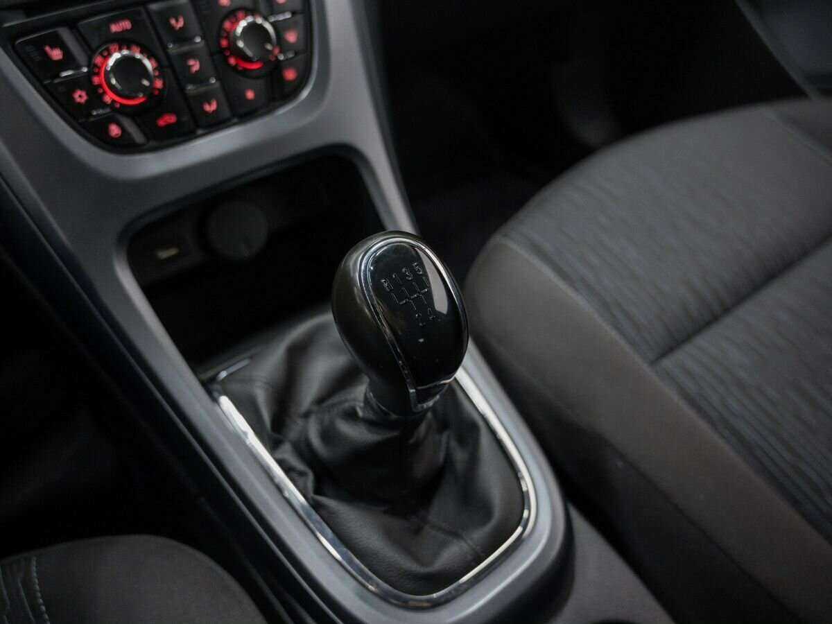 Купить Опель Астра, 2013, 107 500 км.. Фото: #17