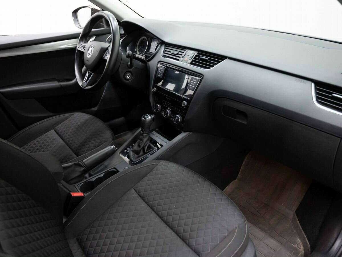 Купить Шкода Октавия, 2017, 123 349 км.. Фото: #9