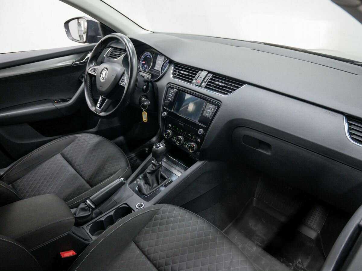 Купить Шкода Октавия, 2017, 175 299 км.. Фото: #3