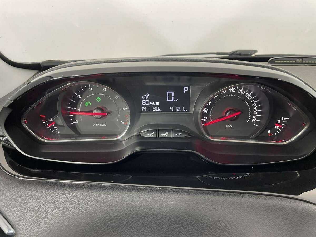 Купить Пежо 208, 2014, 147 190 км.. Фото: #10