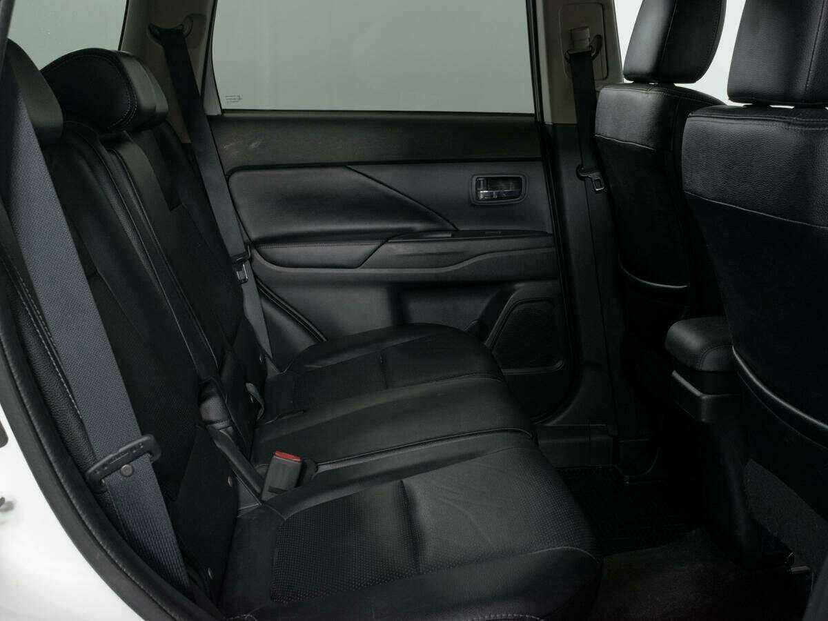 Купить Митсубиши Оутлэндер, 2013, 105 714 км.. Фото: #10