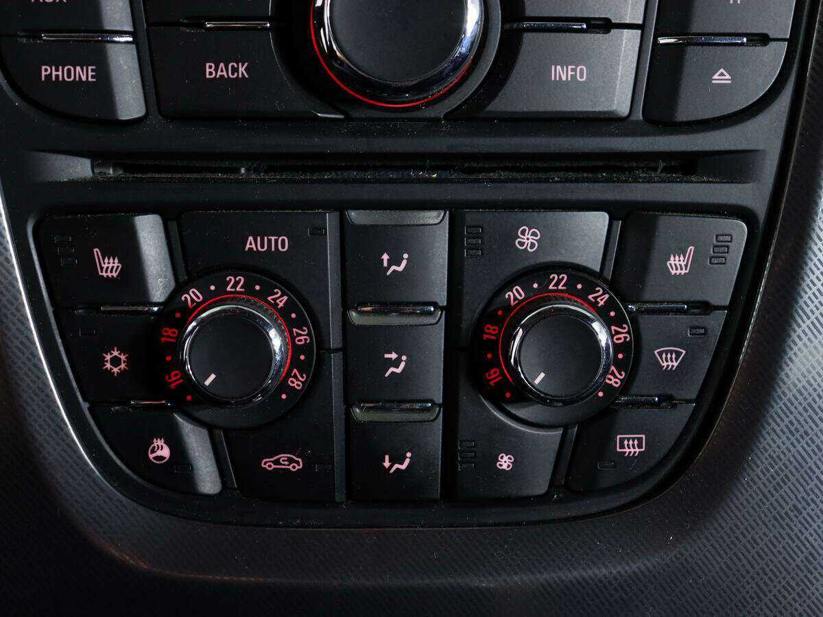 Купить Опель Астра, 2012, 160 000 км.. Фото: #17