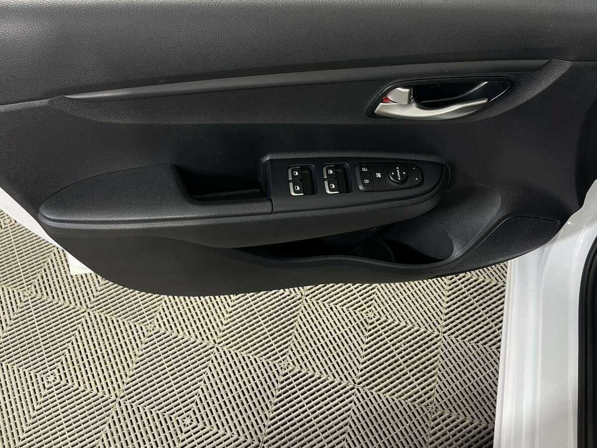 Купить Киа Рио, 2021, 30 824 км.. Фото: #7