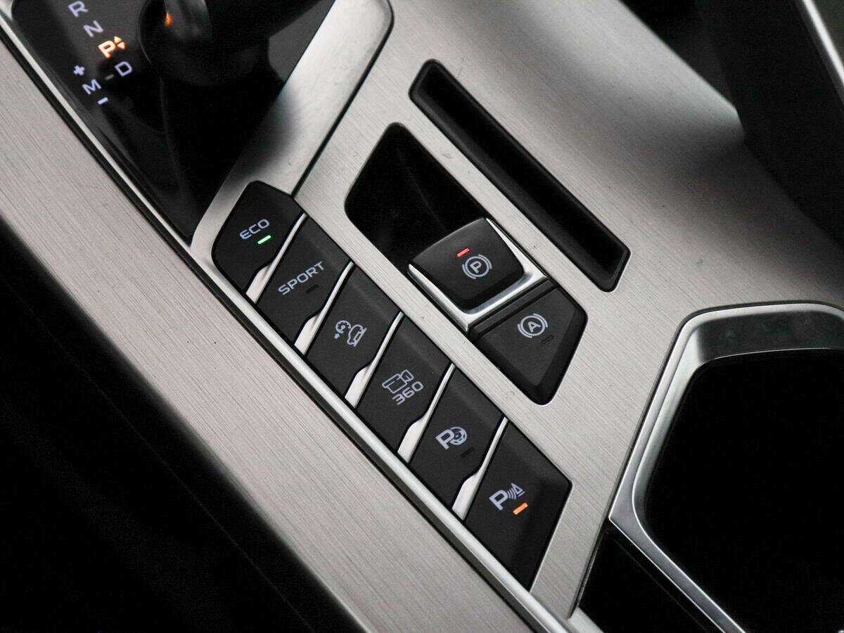 Купить Джили Кулрэй, 2020, 23 600 км.. Фото: #15