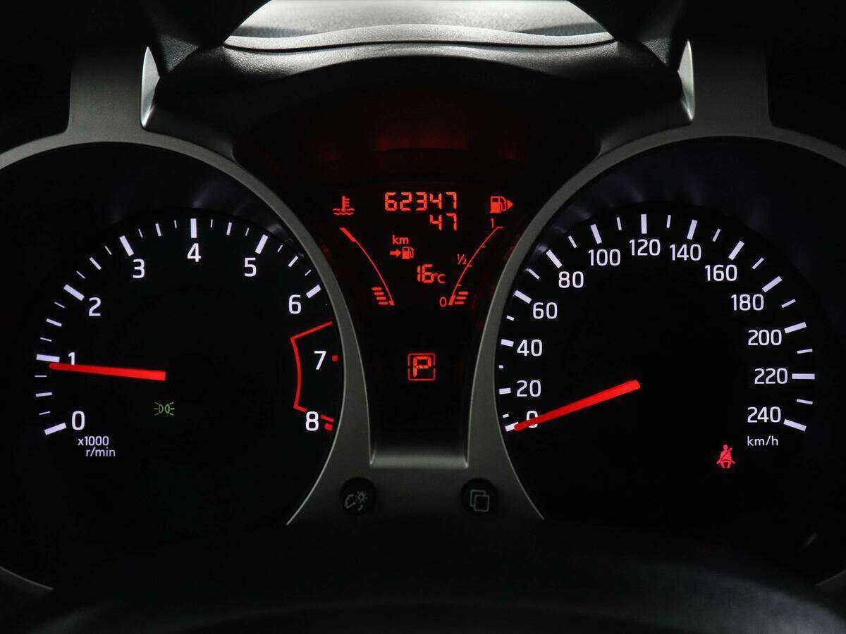 Купить Ниссан Жук, 2012, 62 000 км.. Фото: #9