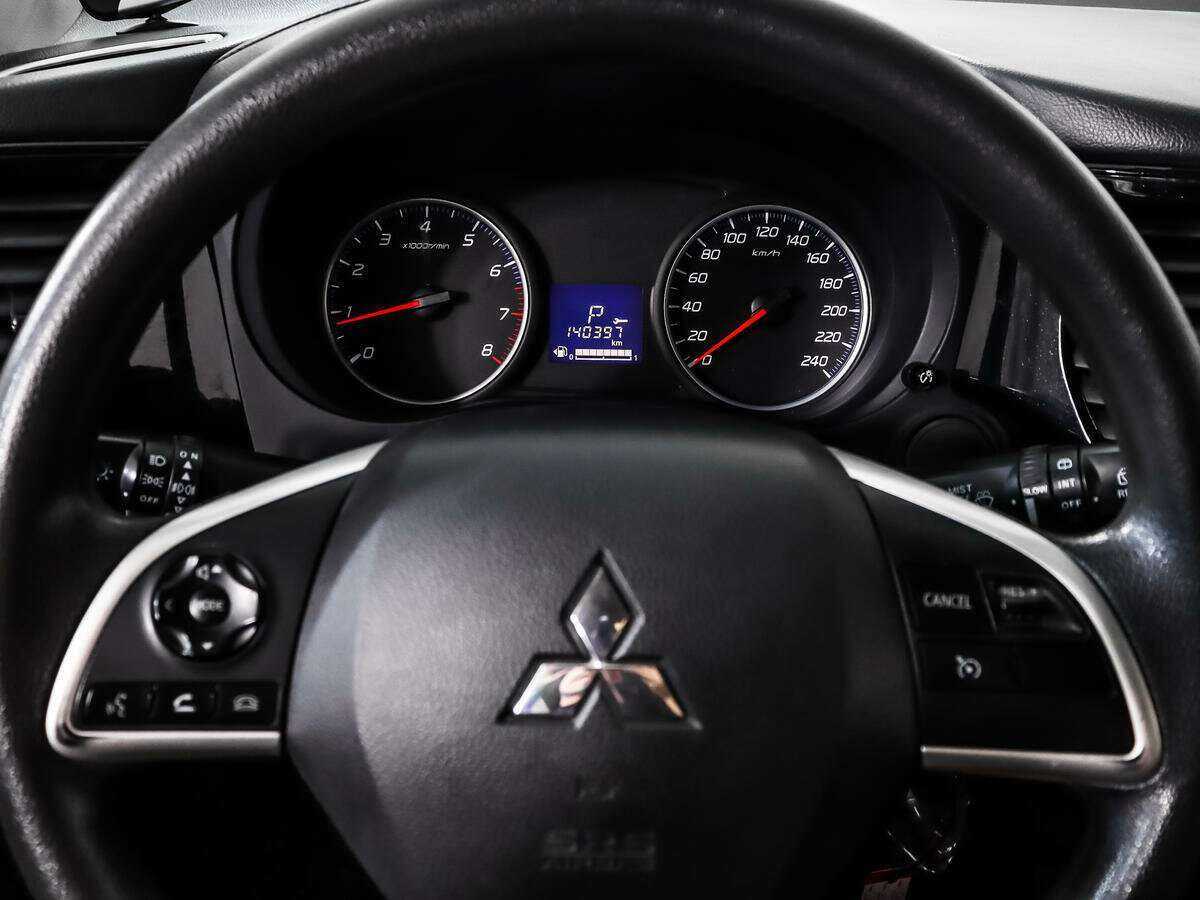 Купить Митсубиши Оутлэндер, 2016, 140 397 км.. Фото: #16