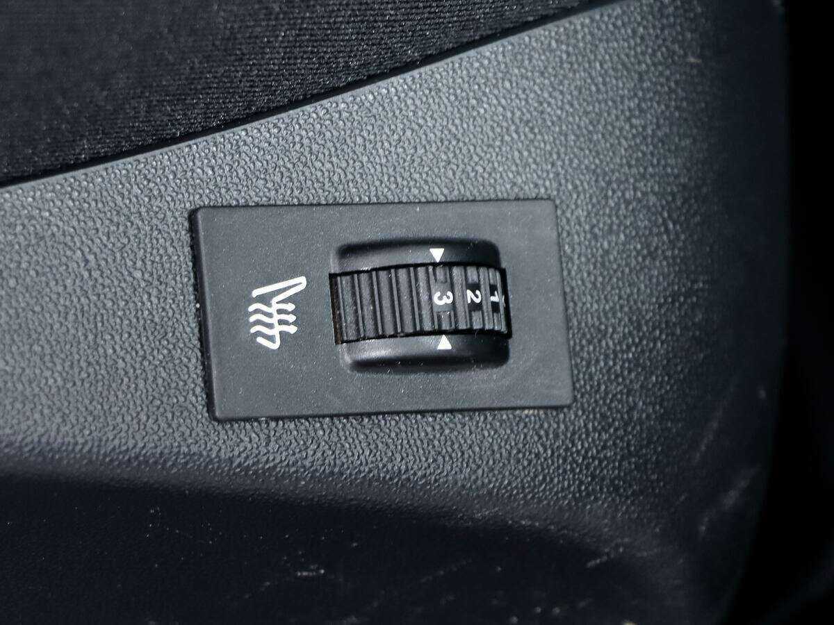 Купить Пежо 208, 2013, 90 441 км.. Фото: #12