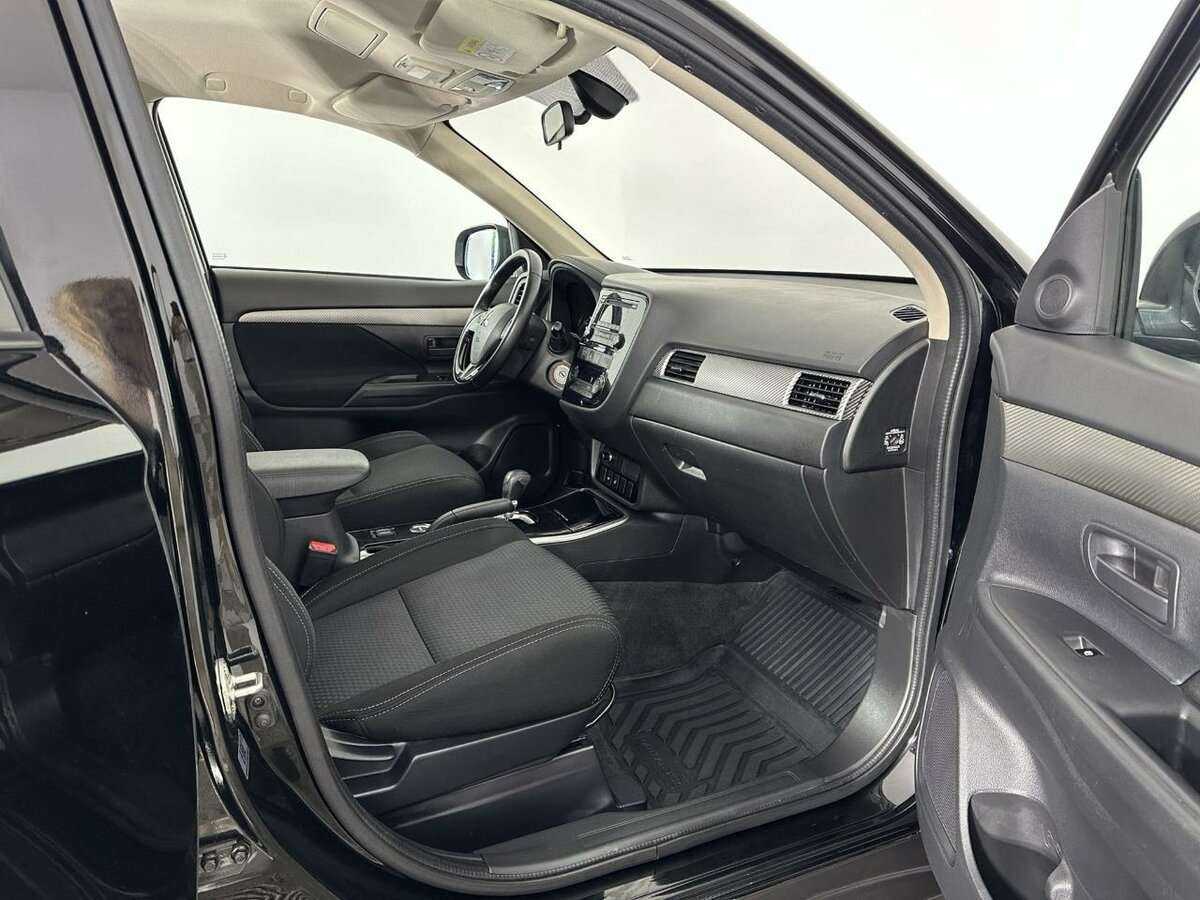 Купить Митсубиши Оутлэндер, 2017, 146 761 км.. Фото: #13