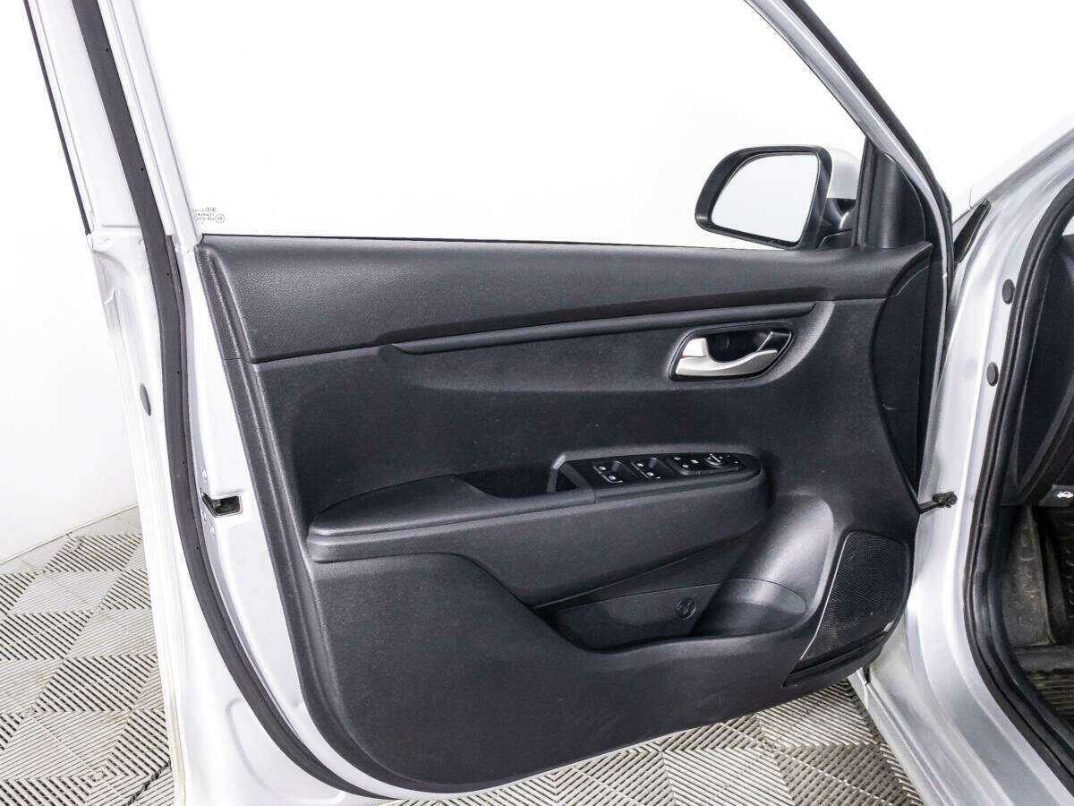 Купить Киа Рио, 2020, 77 312 км.. Фото: #25