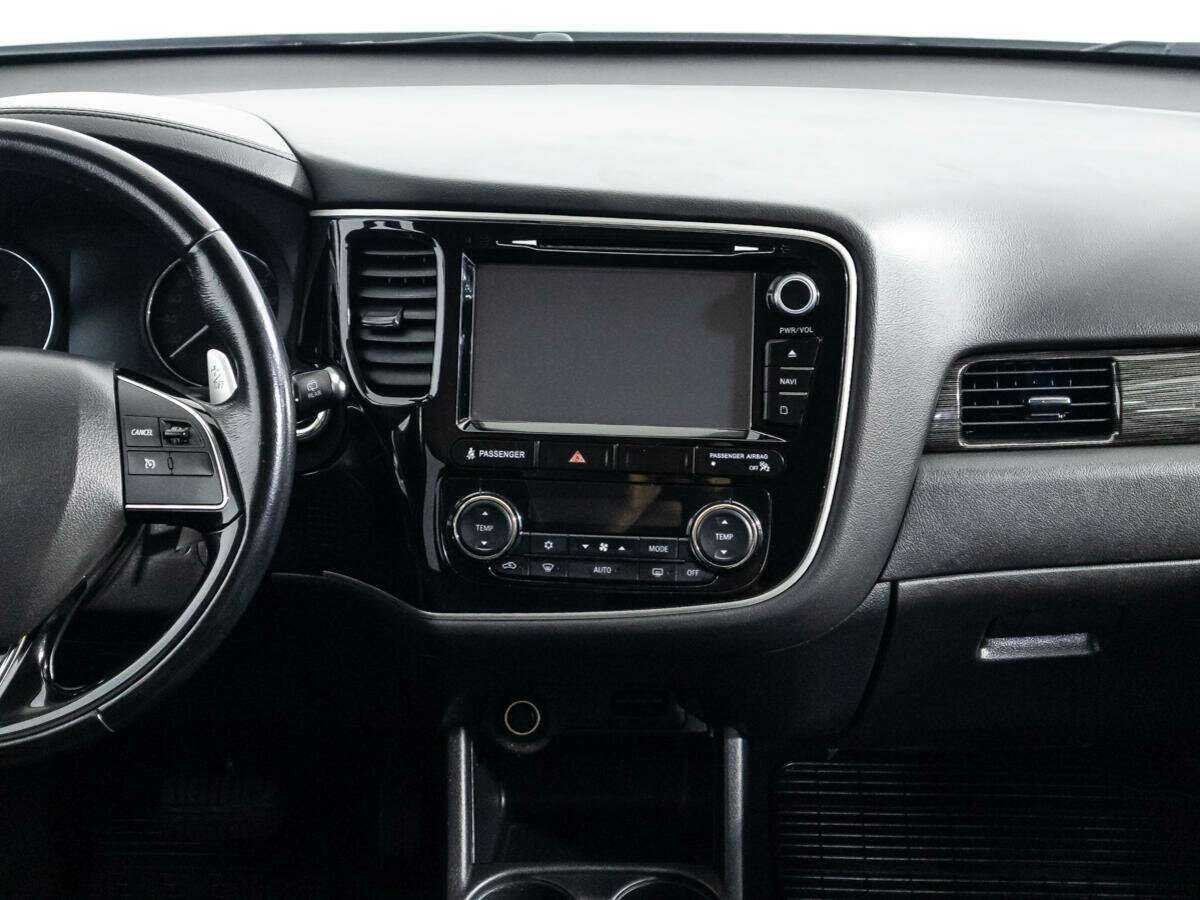 Купить Митсубиши Оутлэндер, 2015, 136 683 км.. Фото: #13