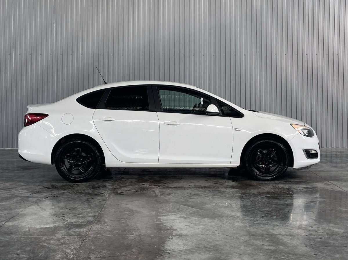 Купить Опель Астра, 2013, 205 254 км.. Фото: #3