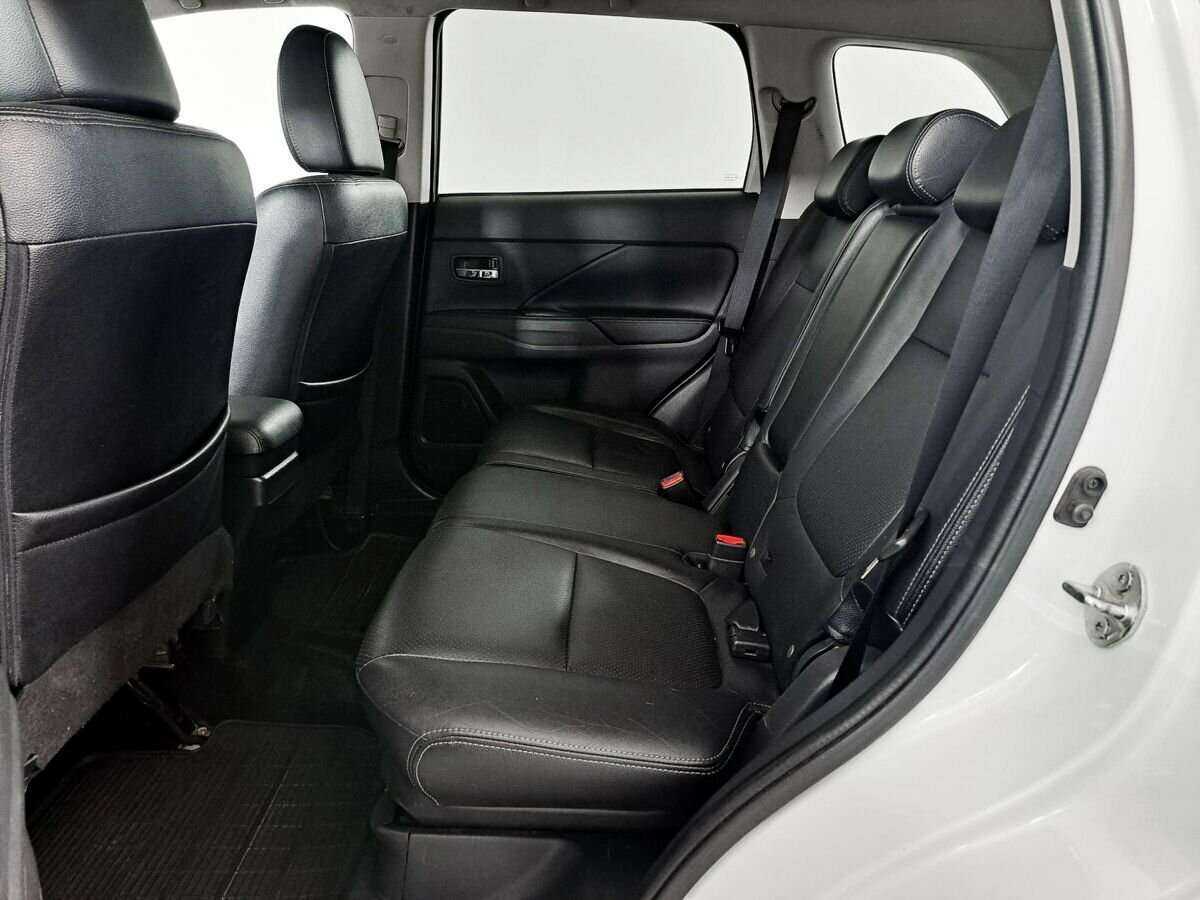 Купить Митсубиши Оутлэндер, 2014, 181 183 км.. Фото: #7