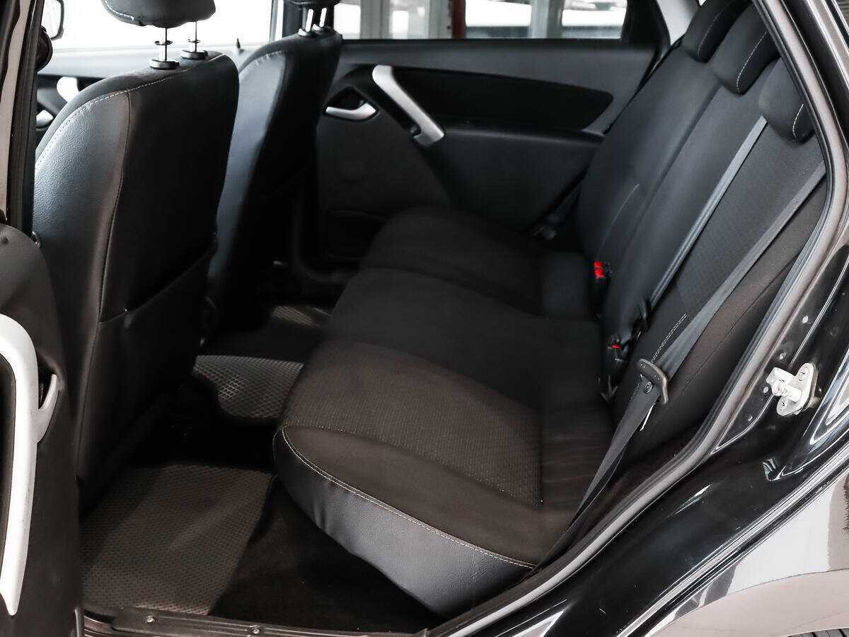 Купить Лада (ВАЗ) Гранта, 2016, 76 463 км.. Фото: #9