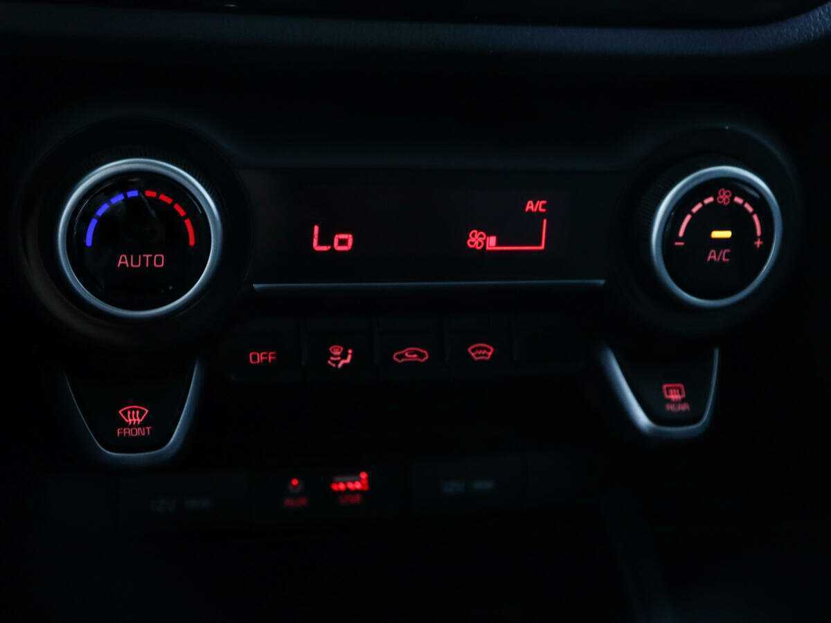 Купить Киа Рио, 2017, 156 071 км.. Фото: #11