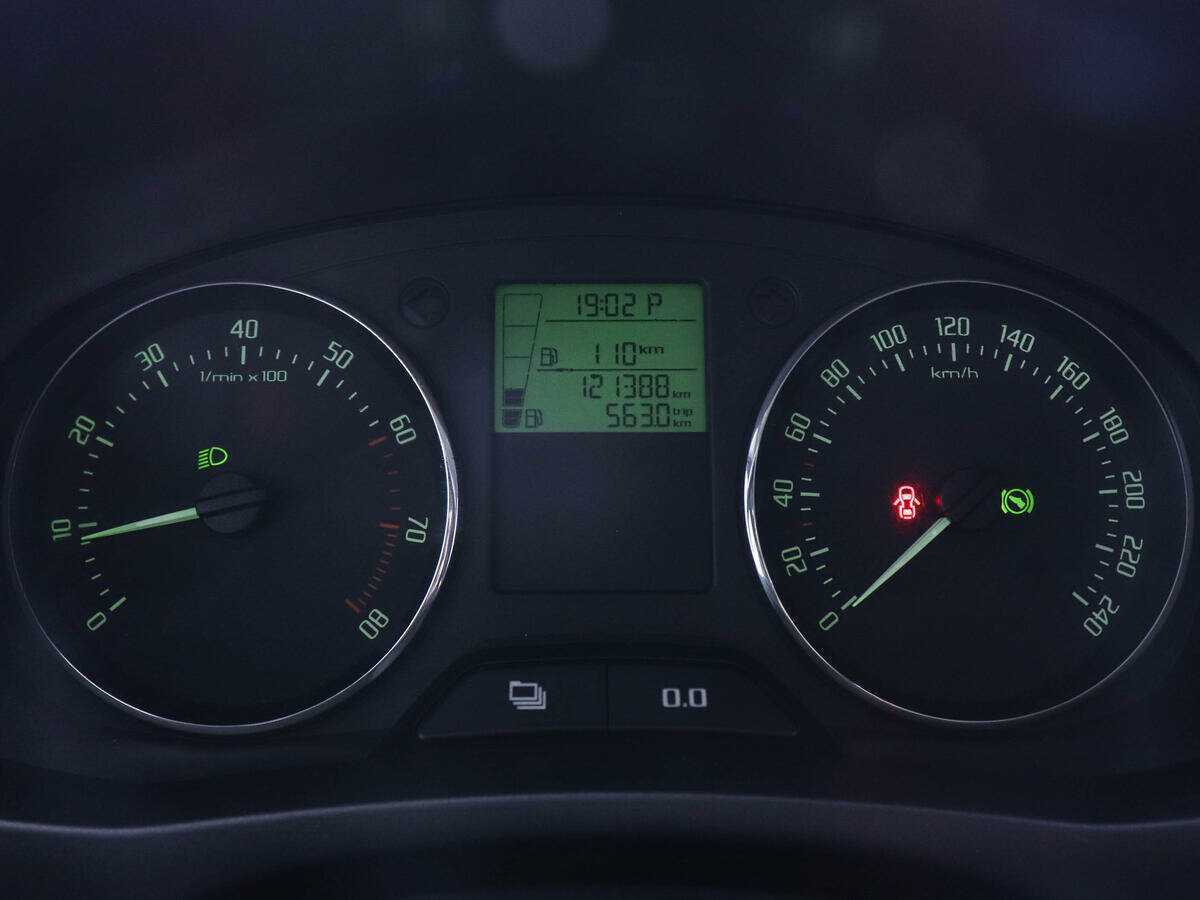 Купить Шкода Фабия, 2012, 121 375 км.. Фото: #10