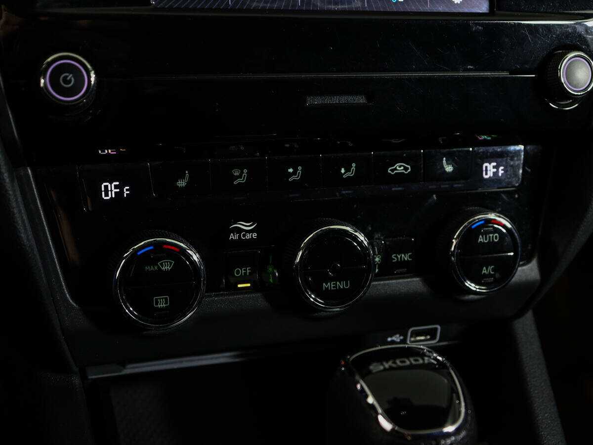 Купить Шкода Октавия, 2019, 76 249 км.. Фото: #16