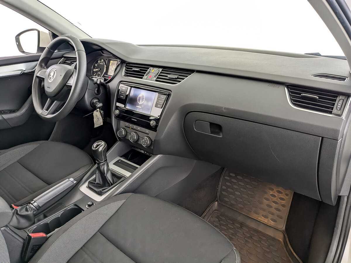 Купить Шкода Октавия, 2017, 140 527 км.. Фото: #8