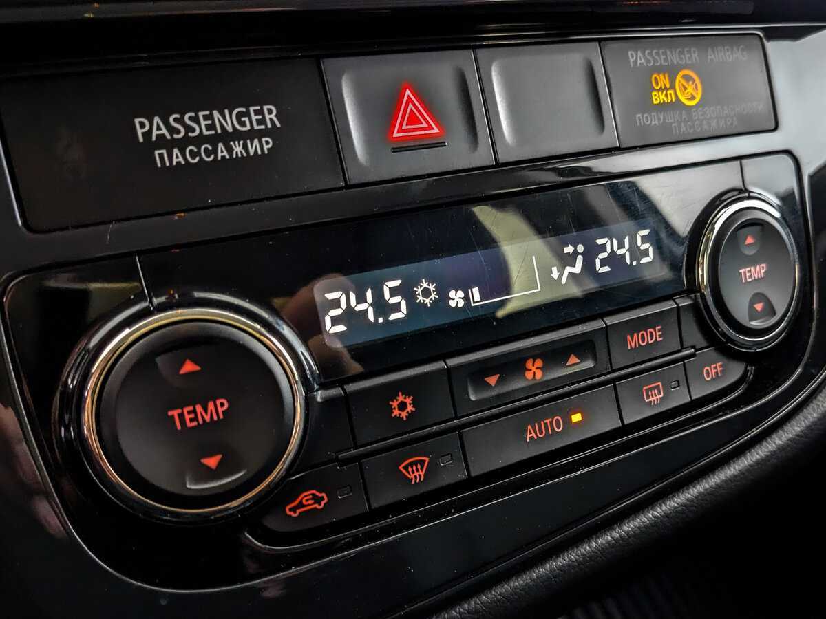 Купить Митсубиши Оутлэндер, 2014, 43 507 км.. Фото: #21