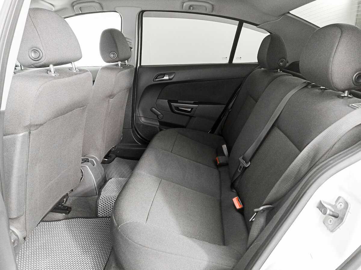 Купить Опель Астра, 2013, 170 567 км.. Фото: #9