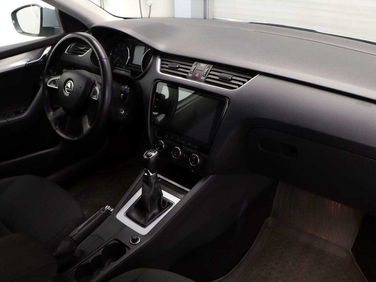 Купить Шкода Октавия, 2013, 246 399 км.. Фото: #6