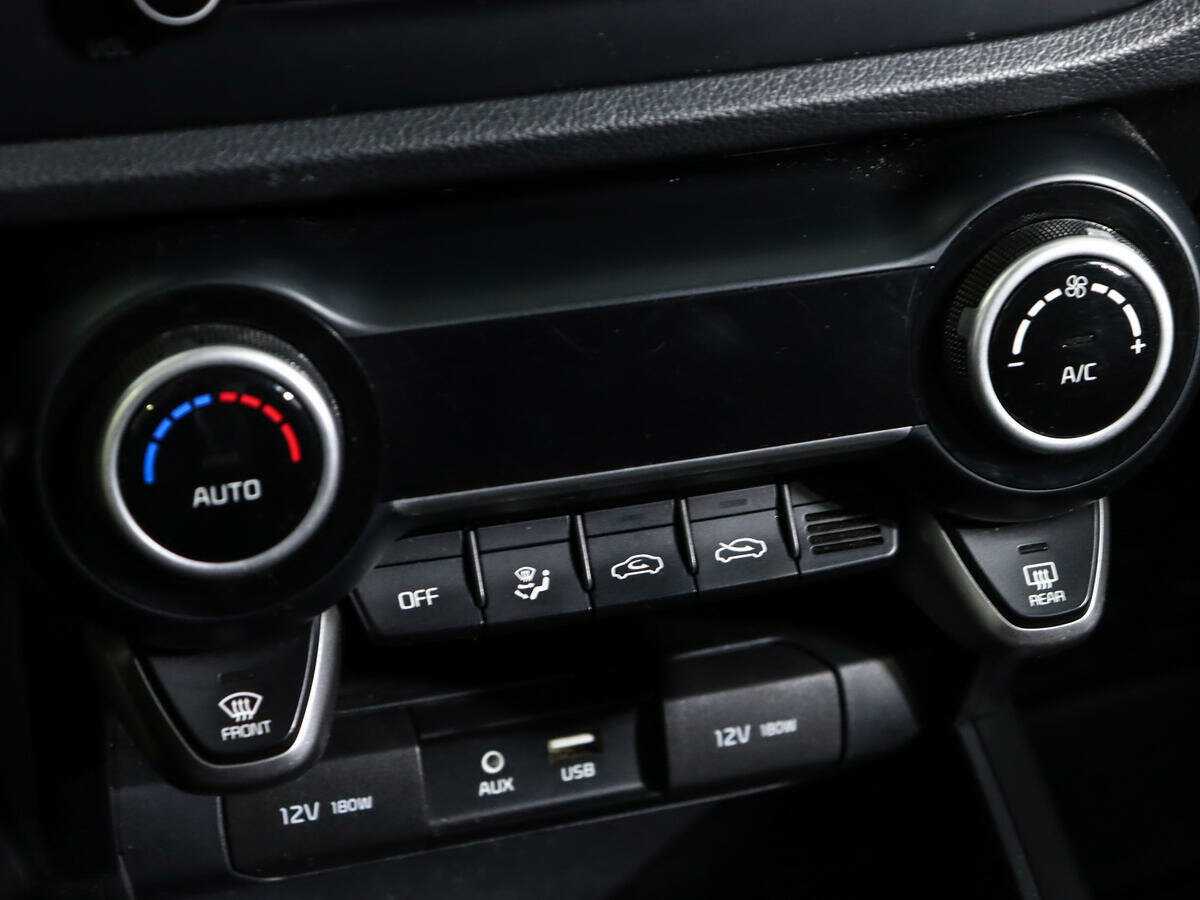 Купить Киа Рио, 2019, 106 799 км.. Фото: #16