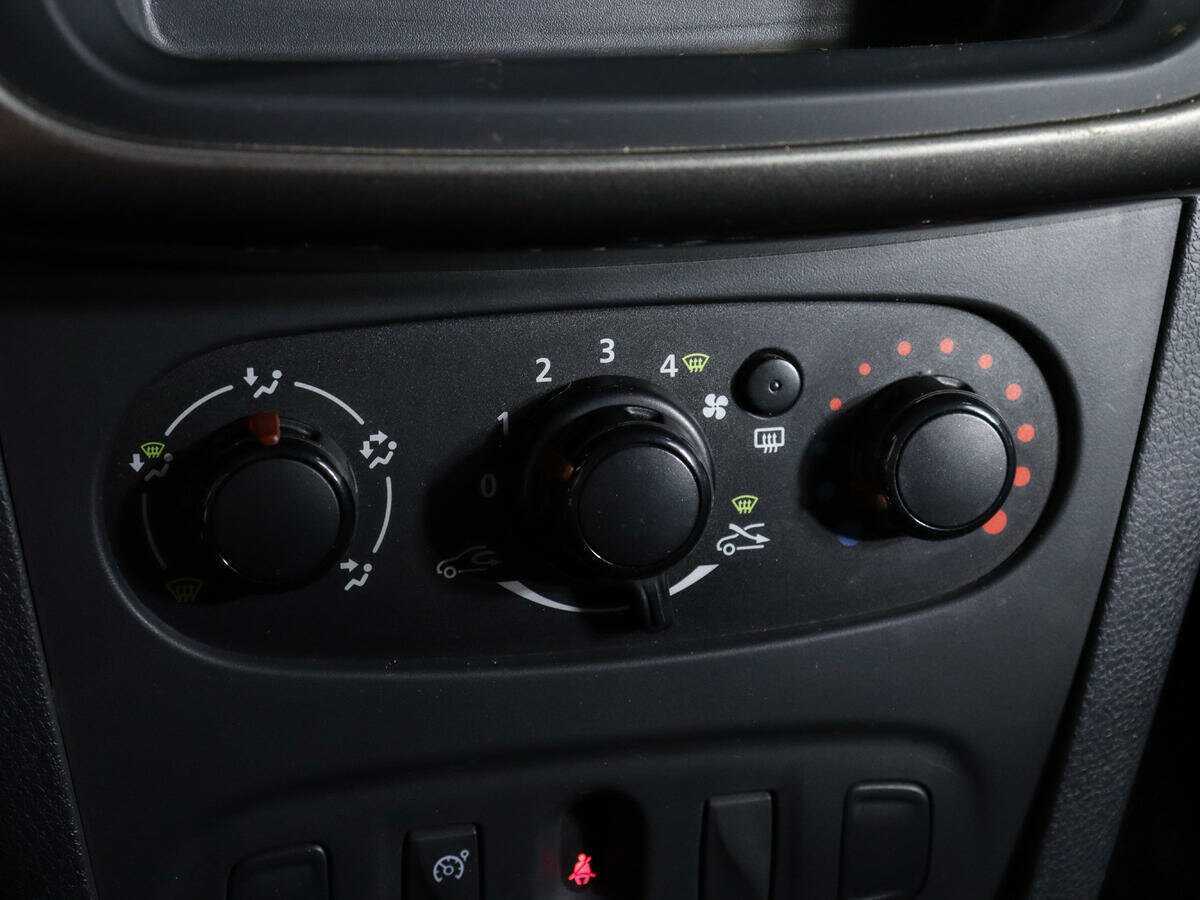 Купить Рено Сандеро, 2015, 128 083 км.. Фото: #17