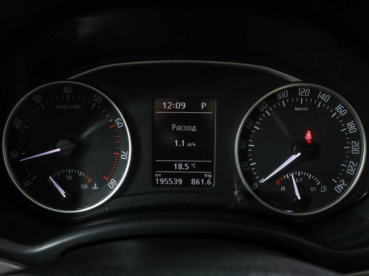 Купить Шкода Октавия, 2012, 195 538 км.. Фото: #10