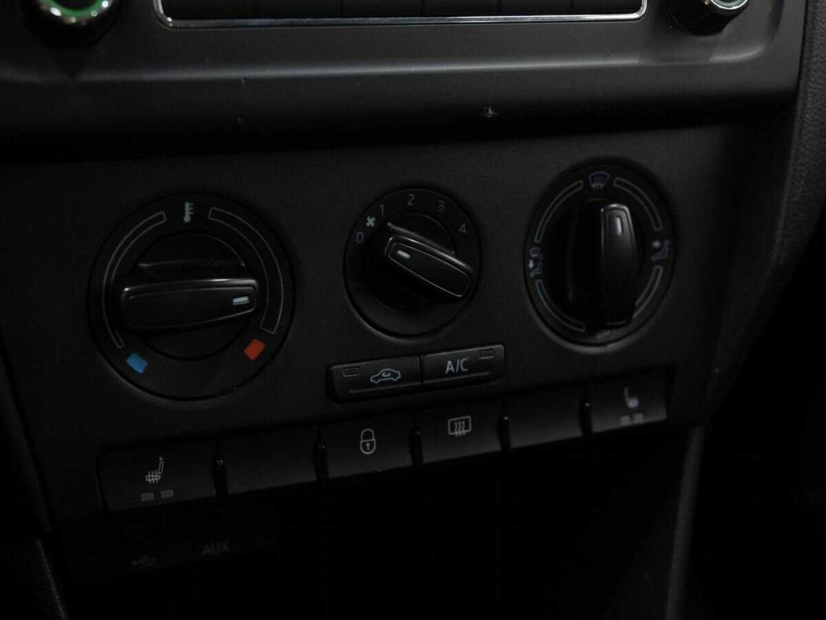 Купить Шкода Рапид, 2015, 189 864 км.. Фото: #17