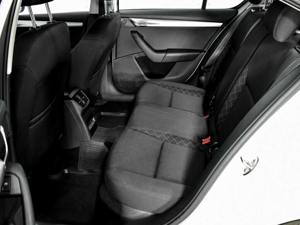 Купить Шкода Октавия, 2019, 146 308 км.. Фото: #7