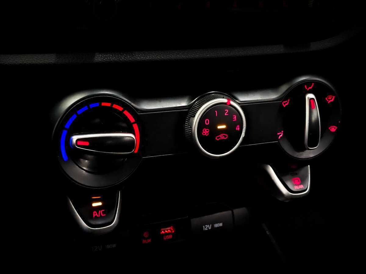 Купить Киа Рио, 2020, 182 994 км.. Фото: #21