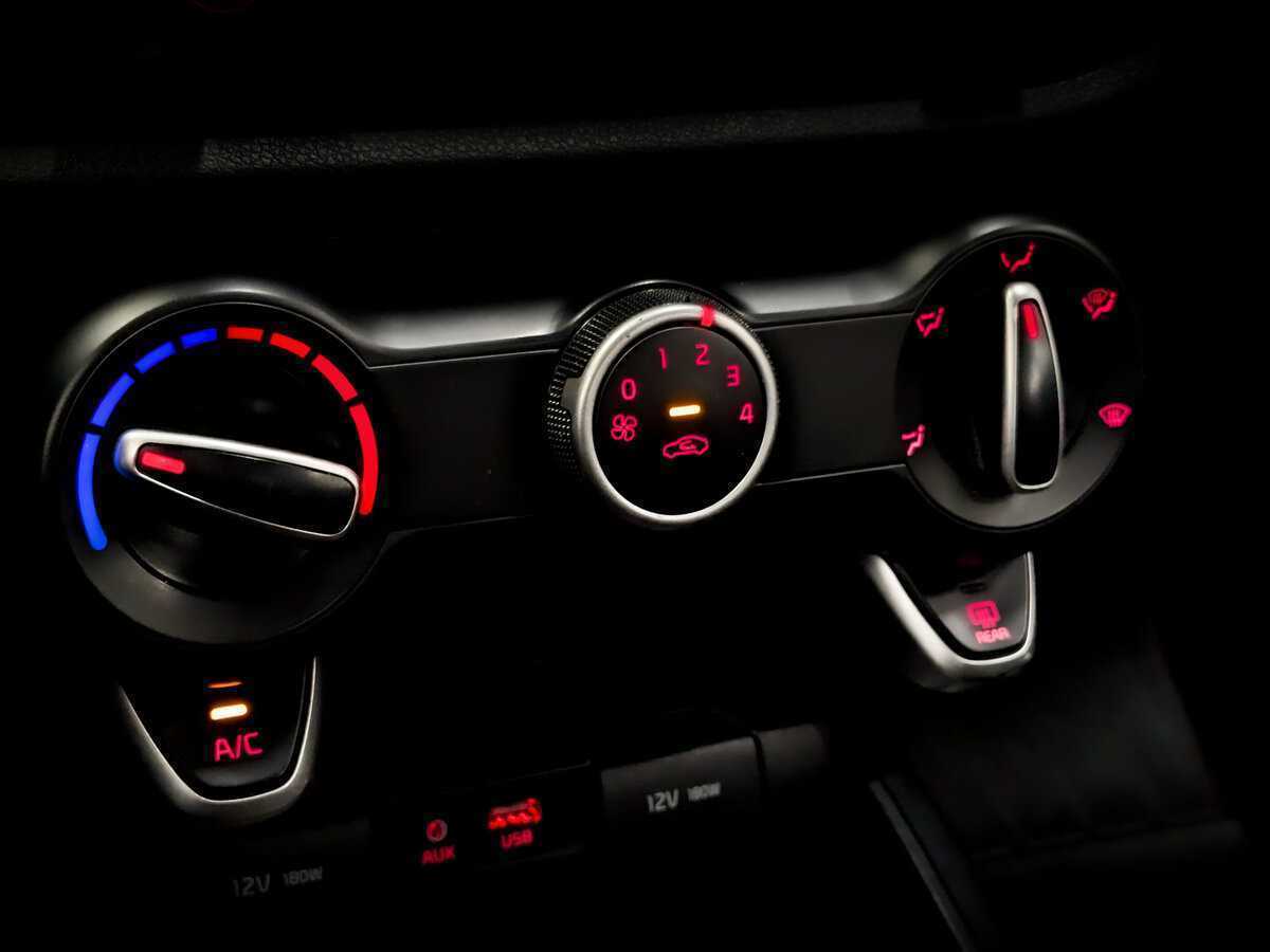 Купить Киа Рио, 2020, 196 324 км.. Фото: #21