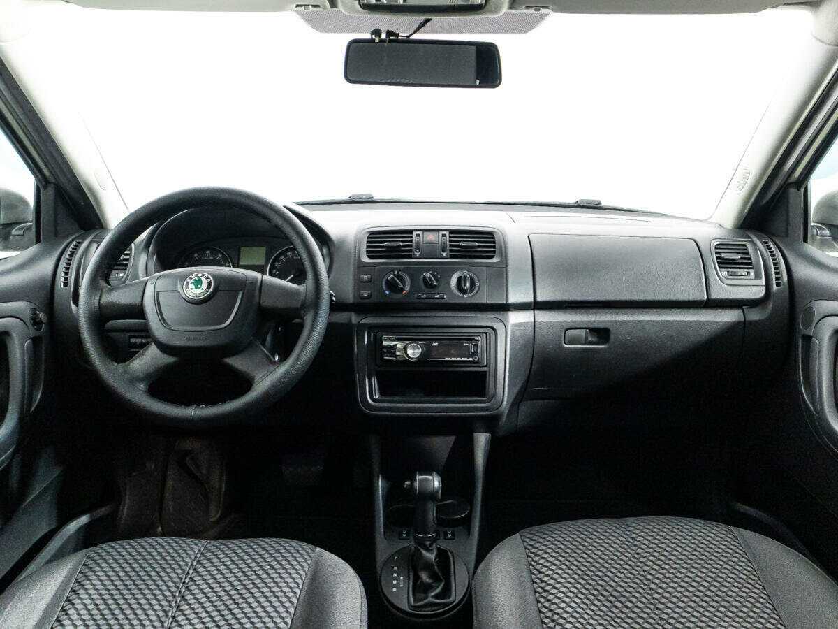 Купить Шкода Фабия, 2012, 184 196 км.. Фото: #11