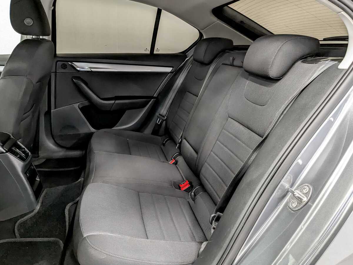 Купить Шкода Октавия, 2016, 229 395 км.. Фото: #11