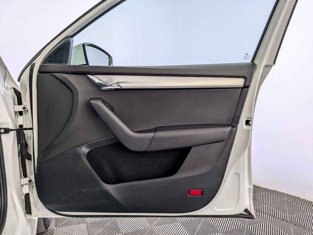 Купить Шкода Октавия, 2018, 162 046 км.. Фото: #23