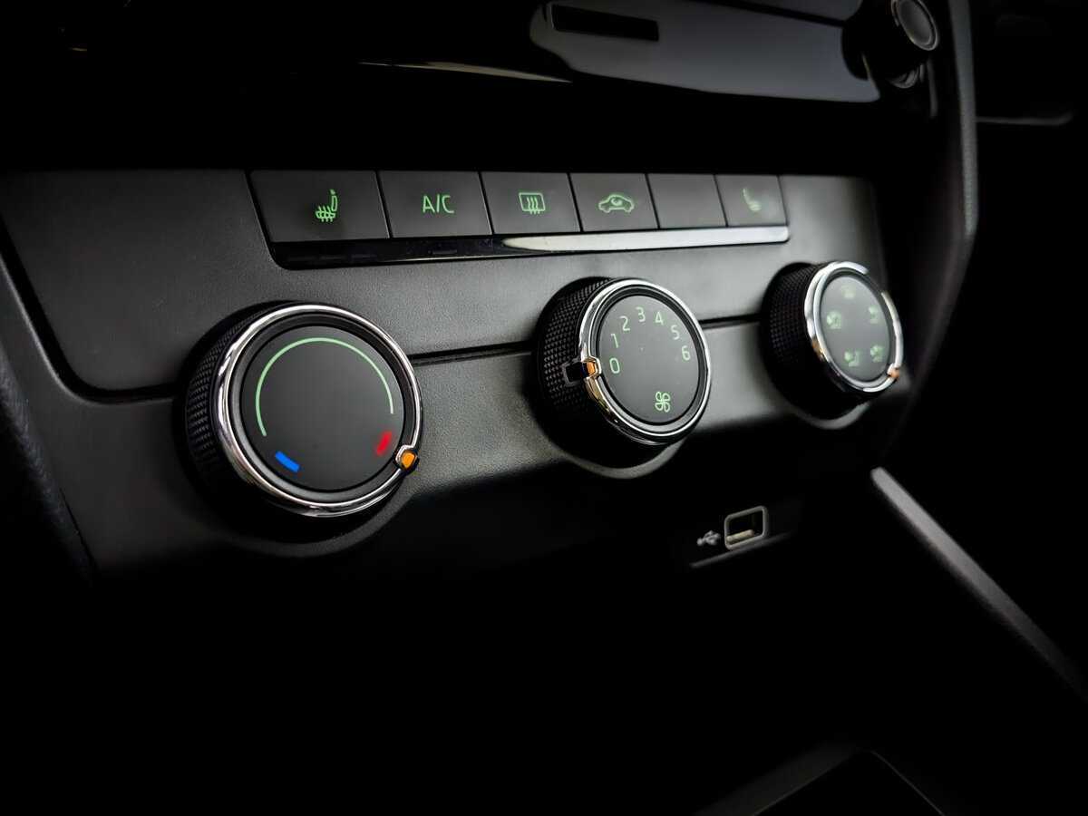 Купить Шкода Октавия, 2018, 162 046 км.. Фото: #24