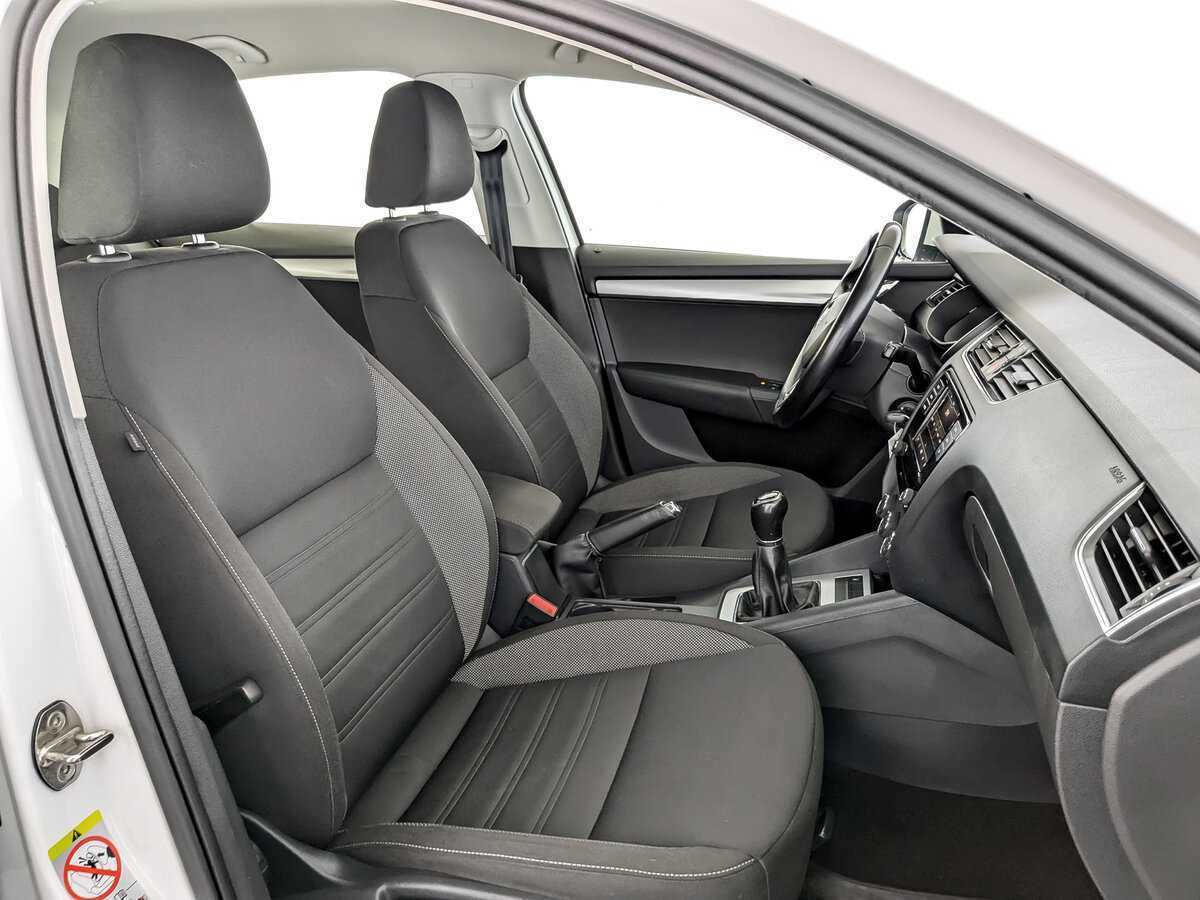 Купить Шкода Октавия, 2019, 147 437 км.. Фото: #21