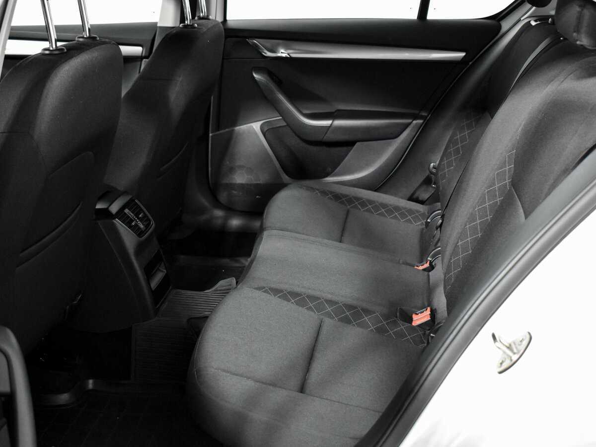 Купить Шкода Октавия, 2019, 54 182 км.. Фото: #9