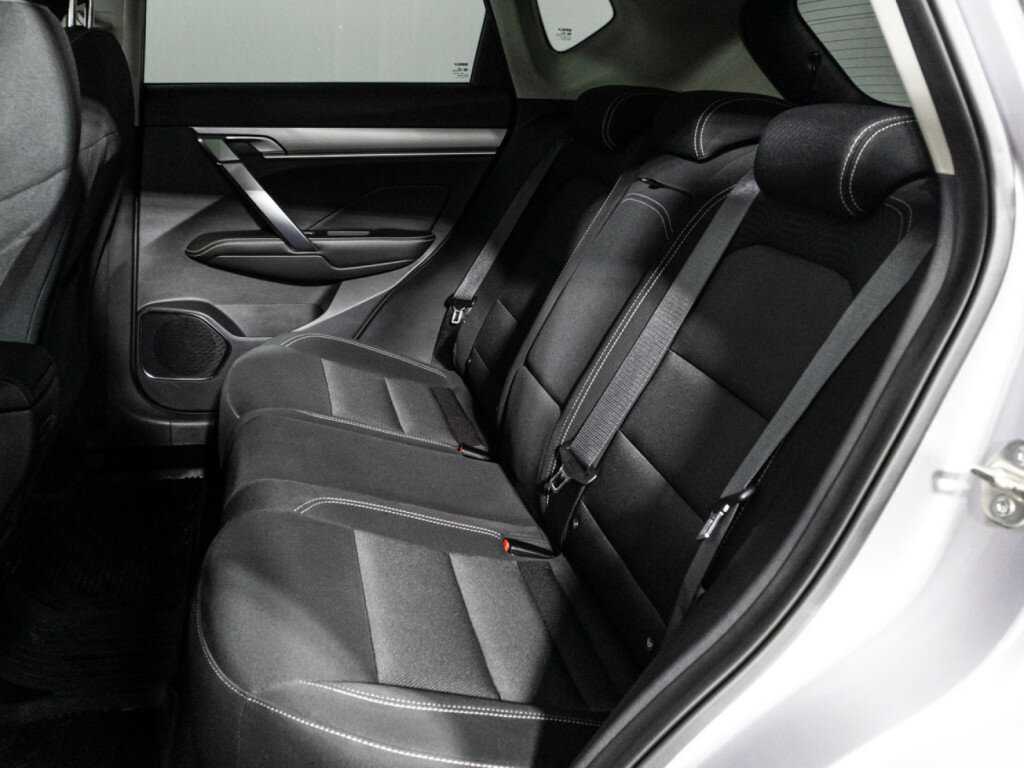 Купить Джили Кулрэй, 2020, 69 399 км.. Фото: #9