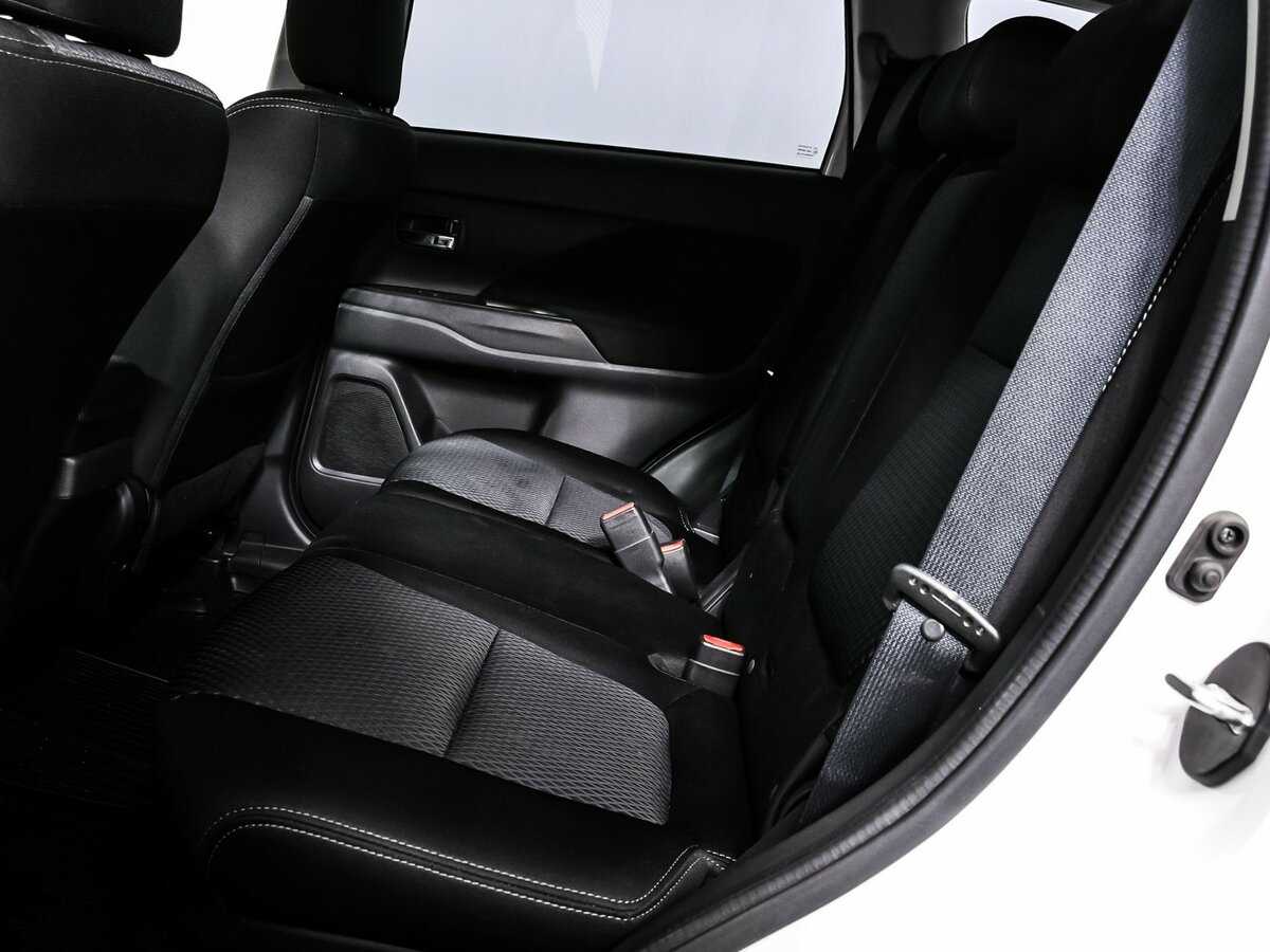 Купить Митсубиши Оутлэндер, 2017, 77 336 км.. Фото: #13