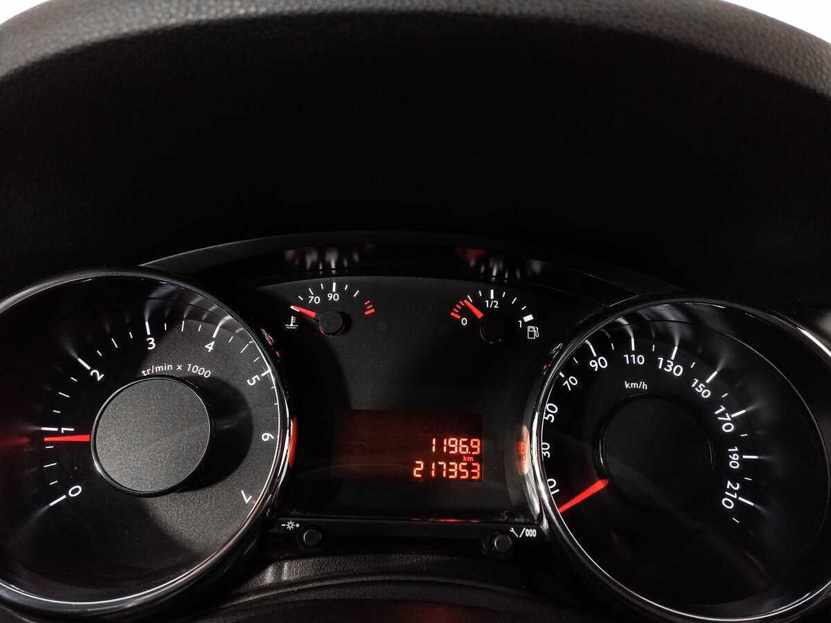 Купить Пежо 3008, 2012, 217 355 км.. Фото: #9