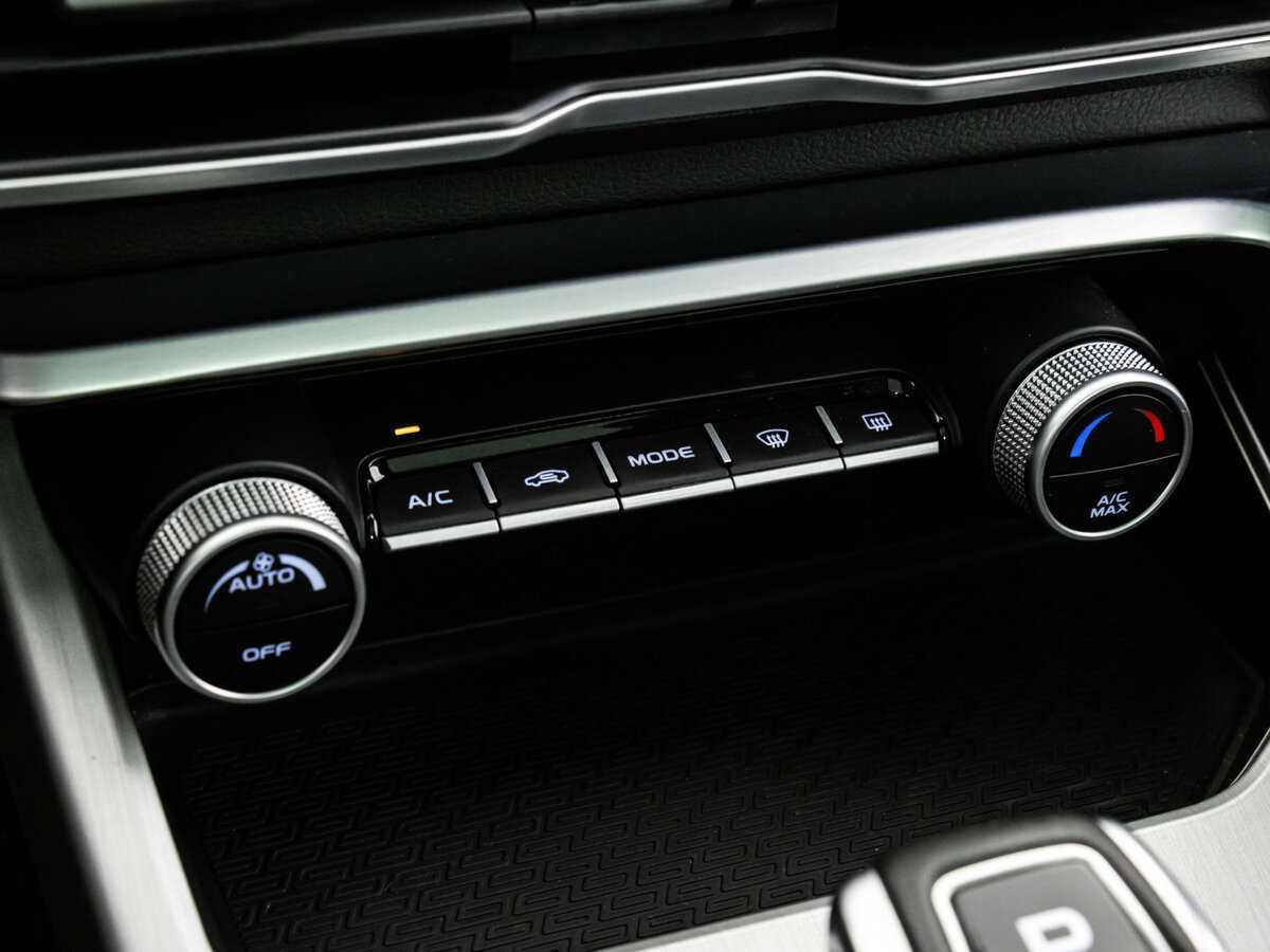 Купить Джили Кулрэй, 2022, 86 798 км.. Фото: #17