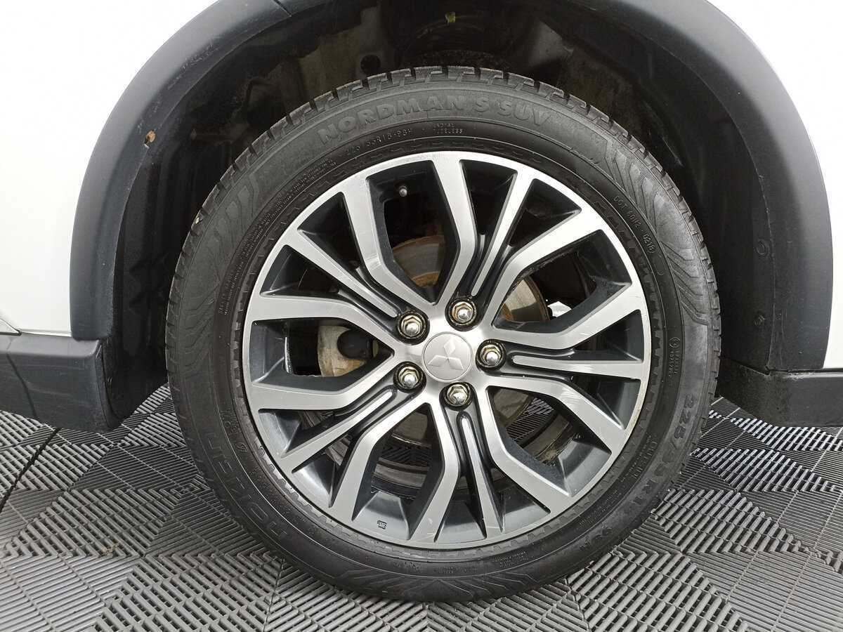 Купить Митсубиши Оутлэндер, 2017, 188 467 км.. Фото: #15