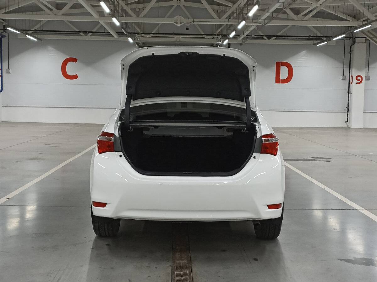 Купить Тойота Королла, 2013, 190 001 км.. Фото: #9