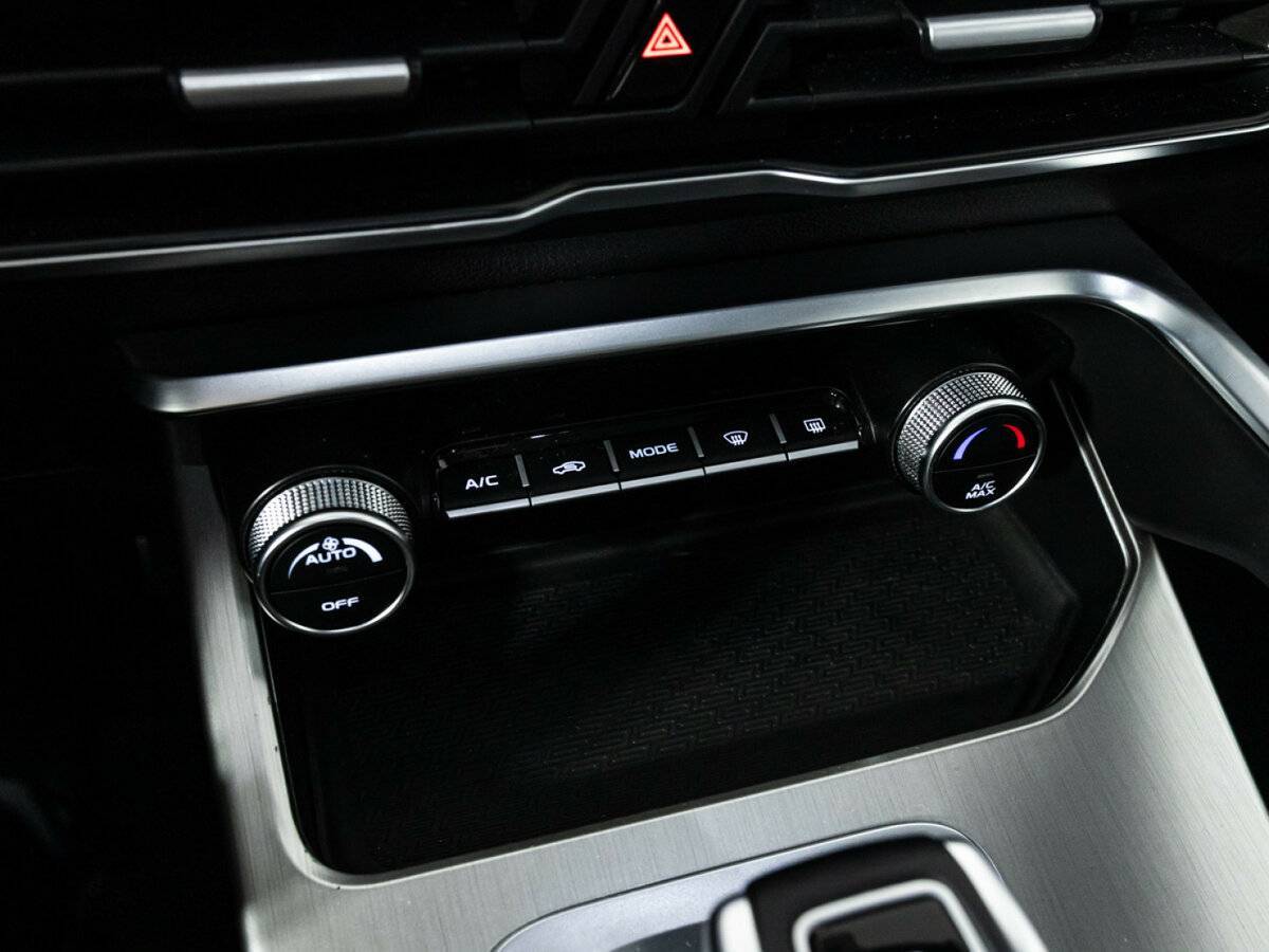 Купить Джили Кулрэй, 2021, 93 139 км.. Фото: #17