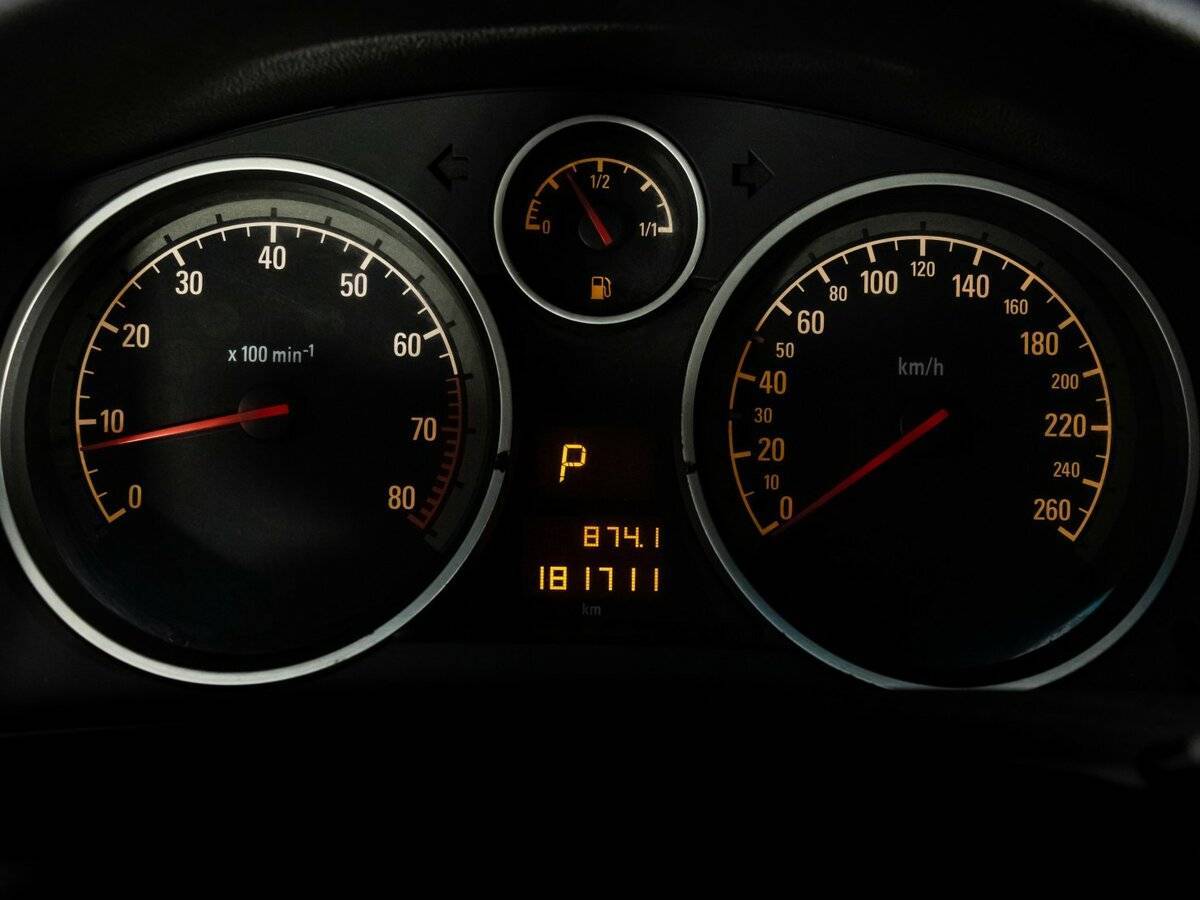 Купить Опель Астра, 2014, 181 102 км.. Фото: #18