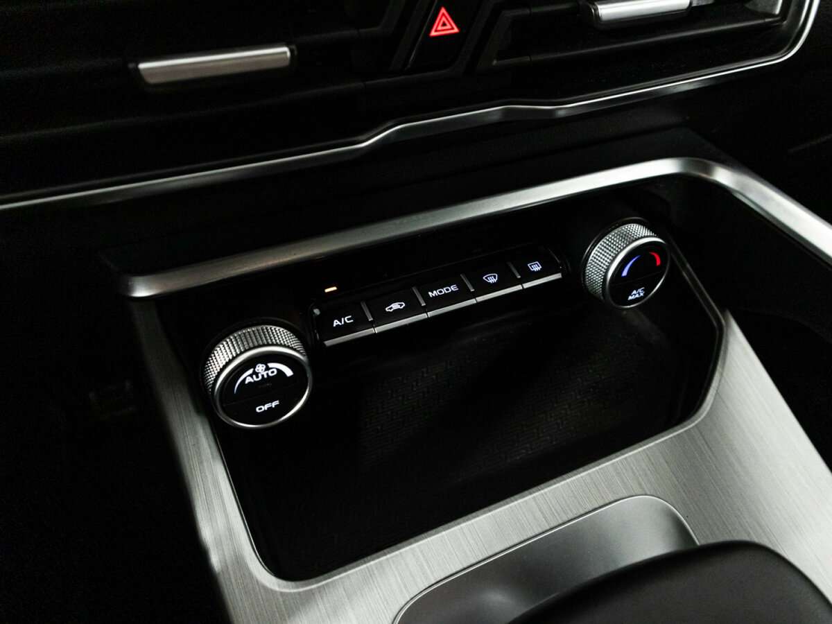 Купить Джили Кулрэй, 2022, 78 413 км.. Фото: #19