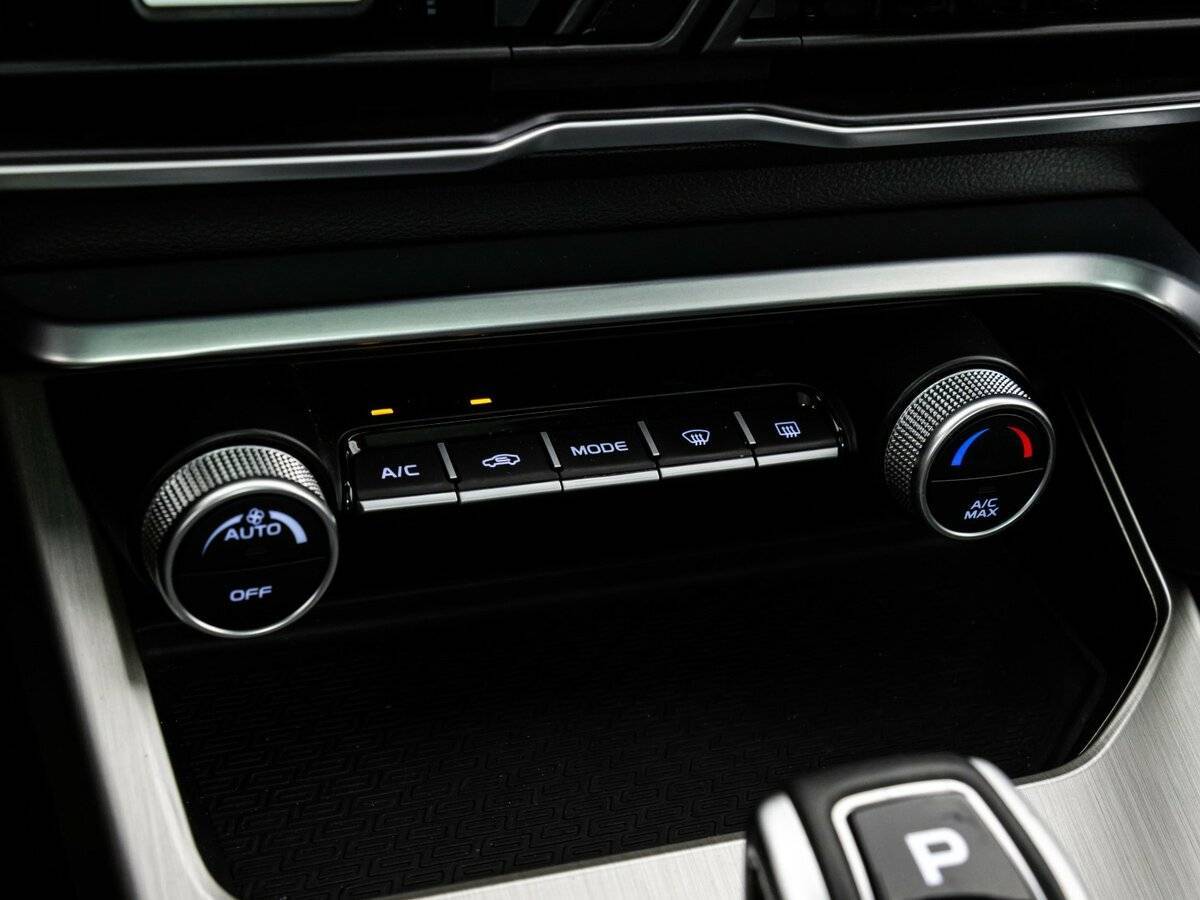 Купить Джили Кулрэй, 2021, 40 667 км.. Фото: #14